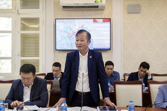 Chủ tịch UBND huyện Việt Yên Nguyễn Đại Lượng tiếp thu ý kiến đóng góp của Hội đồng thẩm định.