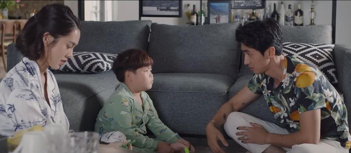 Voi là sợi dây kết nối Vy với Khôi, giúp hai người trẻ có lối sống hiện đại, tự do nhận ra giá trị thực sự của gia đình. Ảnh: CMH.