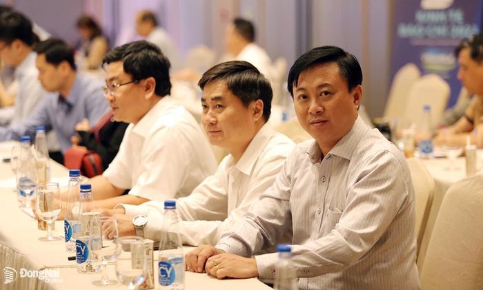 Các đại biểu tham dự hội nghị