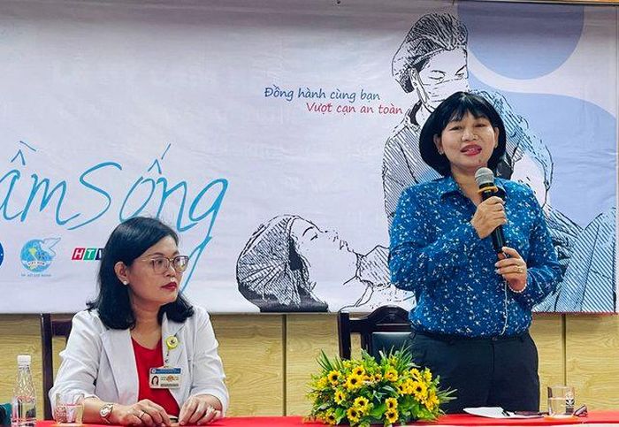 Bà Trần Thị Phương Hoa - Phó Chủ tịch Hội Liên hiệp Phụ nữ TP.HCM cho hay, đã tổ chức nhiều chương trình hỗ trợ việc làm cho phụ nữ TP.HCM. Ảnh: K.V