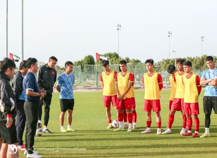 CĐV Việt Nam kỳ vọng U20 Việt Nam của năm 2023 sẽ thực hiện được kỳ tích như chính đoàn quân của HLV Hoàng Anh Tuấn đã từng làm được năm 2017. Ảnh: VFF