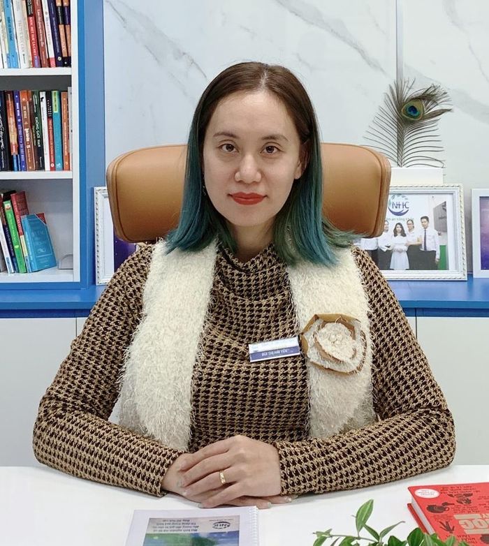 "Quan điểm của tôi là dạy hết những gì mình biết một cách chính xác, đúng nghĩa, đơn giản về giới tính và quan hệ tình dục", chuyên gia tâm lý trị liệu Bùi Thị Hải Yến cho biết. Ảnh: Đắc Quang
