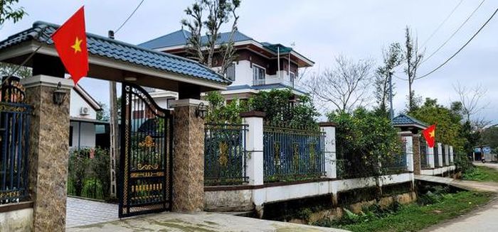 Những ngôi biệt thự đã mọc lên san sát nhờ dó trầm ở Phúc Trạch