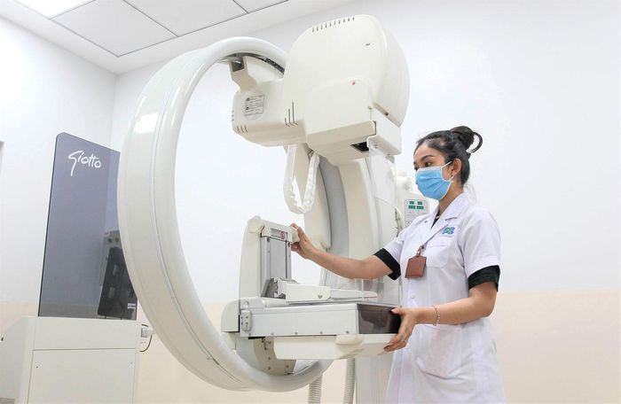 TPHCM chỉ có 3 nơi trang bị máy nhũ ảnh tầm soát ung thư vú là Bệnh viện Chợ Rẫy, Bệnh viện Quân y 175 và Bệnh viện Ung bướu TPHCM cơ sở 2