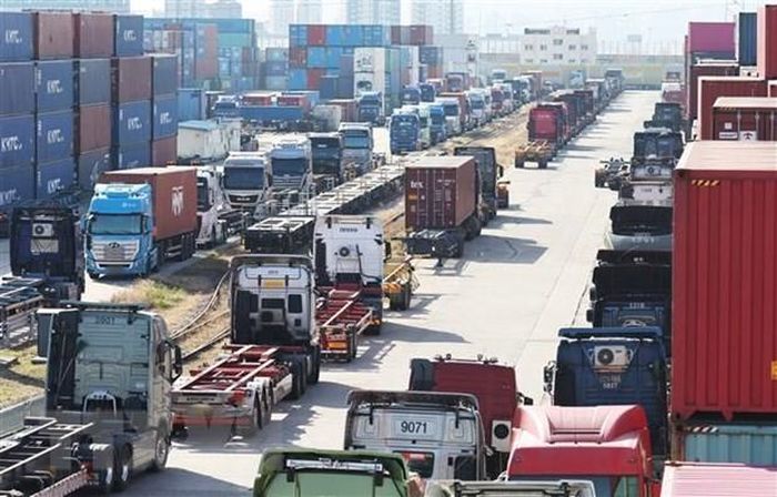 "Có thể nói rằng bất kỳ nỗ lực đa dạng hóa nào cũng sẽ được biện minh khi xuất hiện các biện pháp trừng phạt. Quy tắc này đặc biệt đáng chú ý trong trường hợp hành lang Bắc - Nam". 