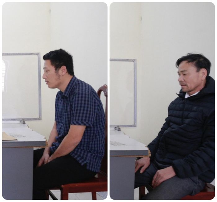 Lê Văn Nam (áo khoác đen) và Lê Cao Cường tại cơ quan Công an. Ảnh Công an Hà Tĩnh