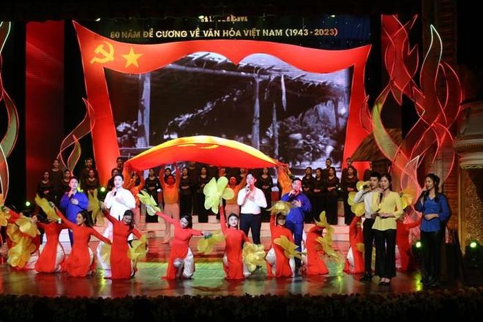 Một tiết mục trong đêm nghệ thuật (Ảnh Trần Huấn)