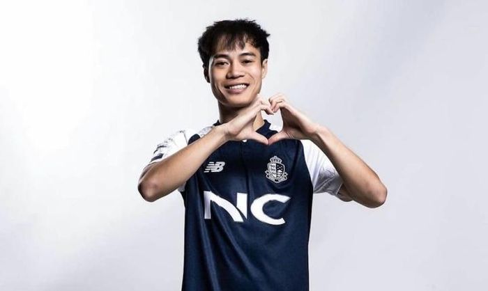 Văn Toàn thi đấu tốt trong ngày ra quân K-League 2.