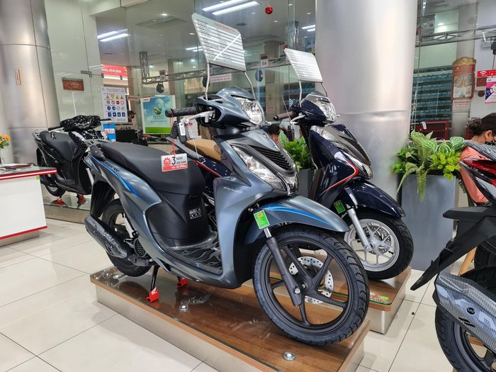  Giá xe Honda Vision có dấu hiệu tăng trở lại dù nguồn cung đang ấm dần. Ảnh: Bối Hạ. 