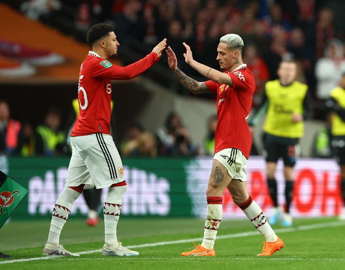  Tính riêng ở Premier League, MU ghi bàn gấp đôi Liverpool (10 pha lập công) nhờ cầu thủ dự bị. "Quỷ đỏ" cũng bỏ xa những ông lớn khác như Arsenal, Chelsea hay Man City (dưới 5 bàn). 