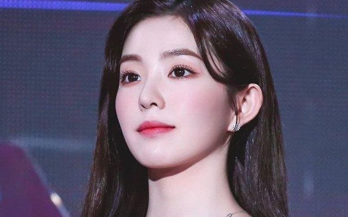 Irene (Red Velvet)