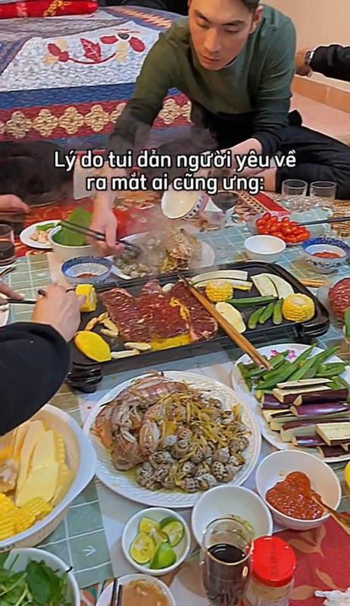 Thế nhưng, bài đăng đã nhận về không ít ý kiến trái chiều. Nhiều người cho rằng giỏi nấu nướng là chuyện tốt nhưng sau này lấy chồng về cô gái sẽ khổ.
