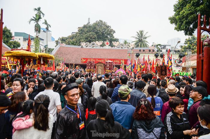  Lễ hội năm làng Mọc mang đậm giá trị lịch sử, gắn liền với lịch sử hình thành và phát triển của cộng đồng cư dân Kẻ Mọc, các làng Giáp Nhất, Cự Chính, Quan Nhân, Phùng Khoang. 