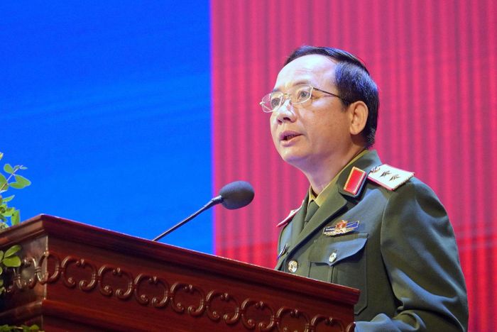 Trung tướng Trịnh Văn Quyết phát biểu tại hội nghị