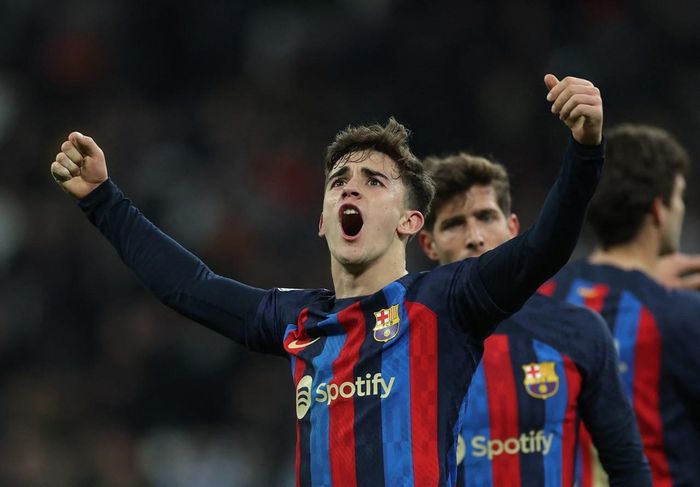 Thắng trận 1-0 giúp thầy trò HLV Xavi có lợi thế không nhỏ trước trận lượt về khi họ được chơi trên sân nhà Nou Camp.