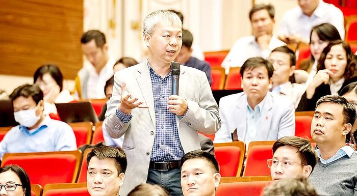TS Nguyễn Quốc Chính, Giám đốc Trung tâm Khảo thí và đánh giá chất lượng đào tạo, Đại học Quốc gia TPHCM phát biểu tại hội nghị. Ảnh: LÝ TRẦN