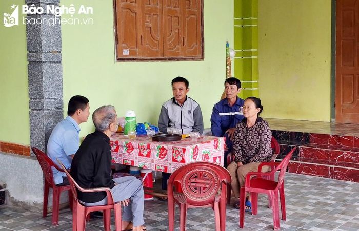 Nhiều lao động làm việc tại Lào ở xã Đại Đồng đã trở về địa phương. Ảnh: Mỹ Hà