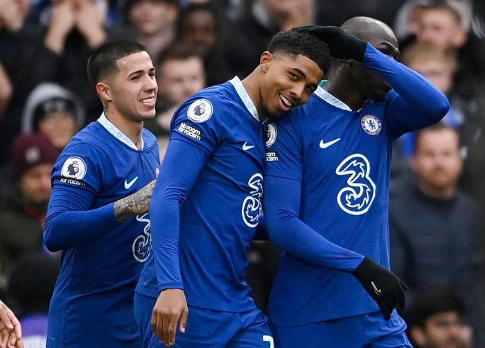 Fofana cởi bỏ nút thắt tâm lý cho Chelsea