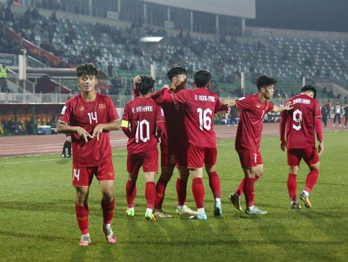 Cả 2 bàn thắng mà Quốc Việt ghi được sau 2 trận đấu ở giải này đều bắt nguồn từ những pha phản công cực nhanh. Ảnh: VFF