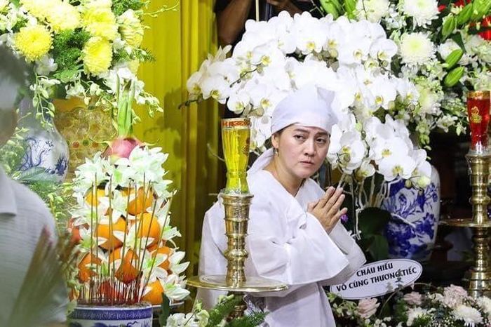 Con gái NS Vũ Linh. Ảnh: Bí mật Vbiz