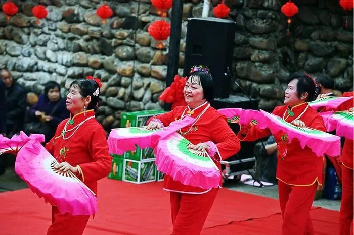 Ngày 7 tháng 3 là dịp họp mặt truyền thống tại làng Longmiao, huyện Rongan, thành phố Liễu Châu, Quảng Tây. Ảnh: News.cn