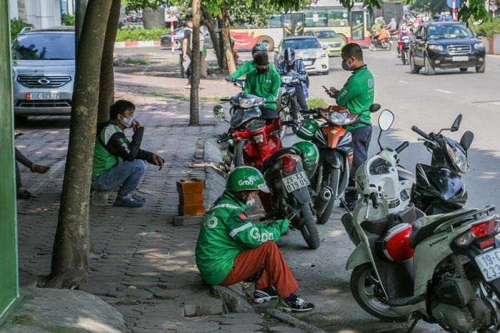  Ba hãng gọi xe dẫn đầu thị phần đang có khoảng 700.000 đối tác tài xế trên cả nước. Ảnh: Thạch Thảo. 