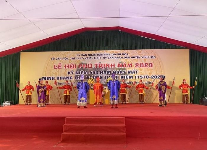 Tỉnh Thanh Hóa thí điểm tổ chức Lễ hội Phủ Trịnh nhân kỷ niệm 453 năm ngày mất Minh Khang Thái Vương Trịnh Kiểm (1570-2023) nhằm bảo tồn và phát huy giá trị di tích Phủ Trịnh – Nghè Vẹt, phục vụ phát triển du lịch
