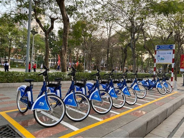 Một trạm thuê xe khác trên dải trung tâm thành phố nhằm phục vụ nhu cầu của người dân.