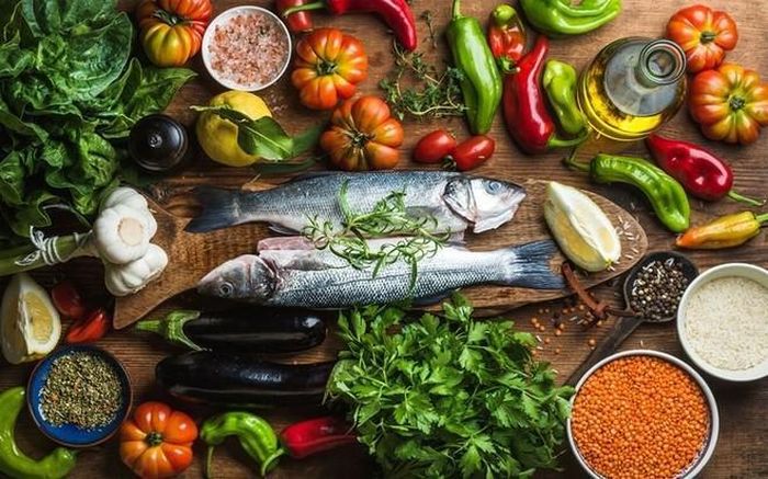 Một chế độ ăn lành mạnh sẽ giúp kiểm soát tốt tình trạng rối loạn nhịp tim