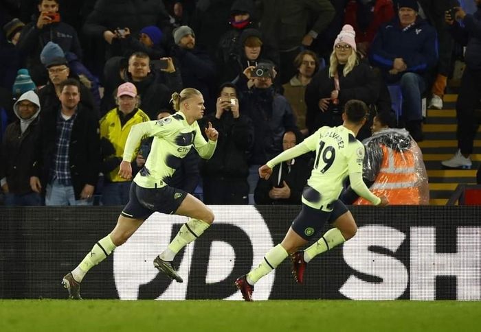Erling Haaland mang về 3 điểm quý giá cho Man City bằng bàn thắng trên chấm 11m. Ảnh: Getty