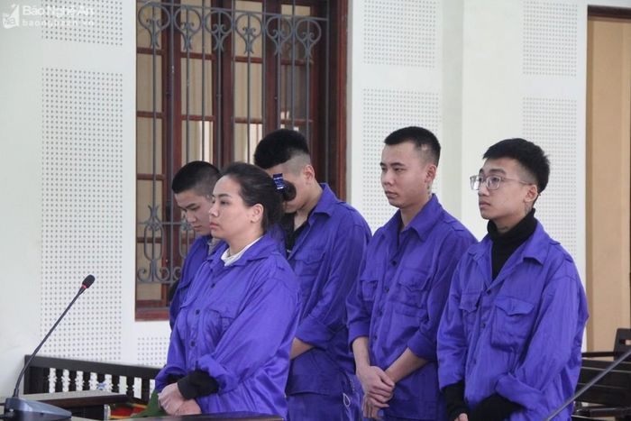 Các bị cáo tại phiên tòa. Ảnh: Trần Vũ