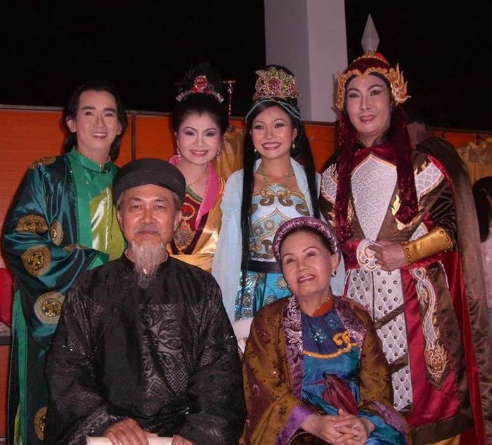 Diệp Lang tham gia vở “Kim Vân Kiều” với NSƯT Út Bạch Lan, NSƯT Vũ Linh, ca sĩ Minh Thuận, NSƯT Tú Sương và ca sĩ Phương Thanh