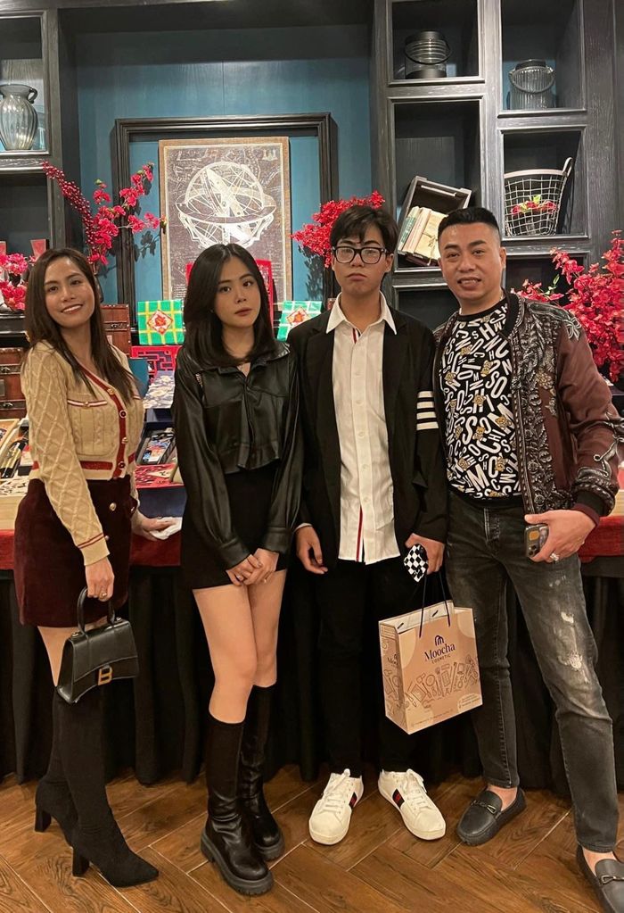 Thu Hương sở hữu một gia đình hạnh phúc và chị luôn hài lòng với điều đó