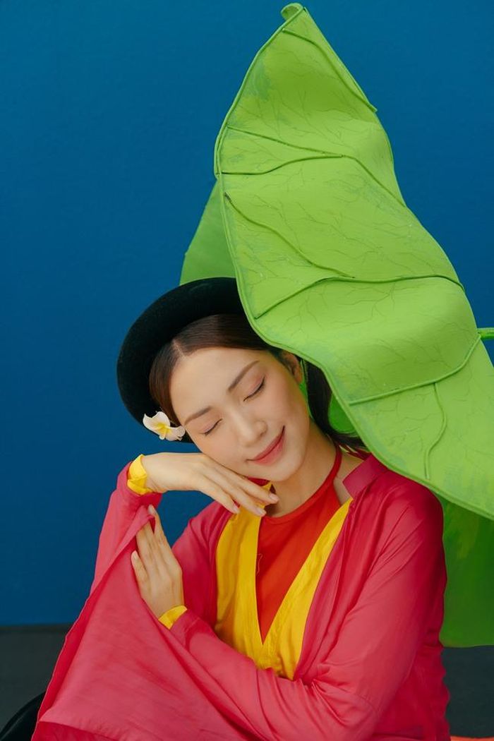 Hòa Minzy hóa thân vào nàng Thị Mầu một cách khá duyên
