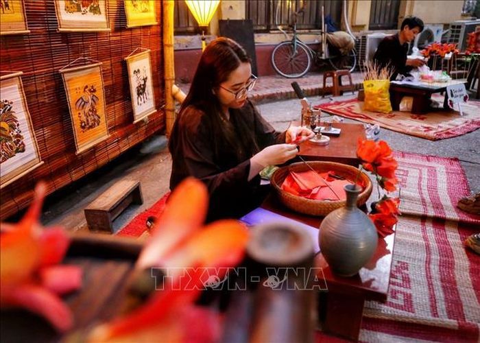 Các gian hàng về hoa gạo tại chương trình. Ảnh: Tuấn Đức/TTXVN