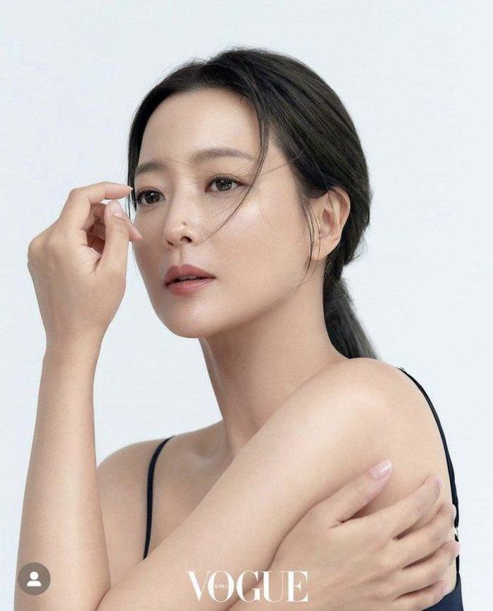 Nhiều người cho rằng con mắt chọn kịch bản của Kim Hee Sun sau khi kết hôn đã kém hơn hẳn
