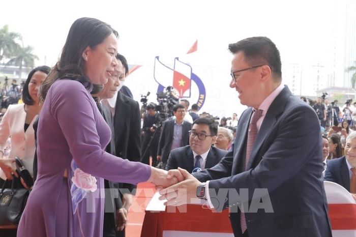 Phó Chủ tịch nước Võ Thị Ánh Xuân đến dự lễ khai mạc hội báo. Ảnh: Minh Quyết - TTXVN 