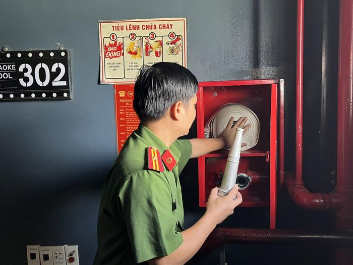 TP.HCM hiện có 449 cơ sở kinh doanh dịch vụ karaoke, vũ trường, quán bar