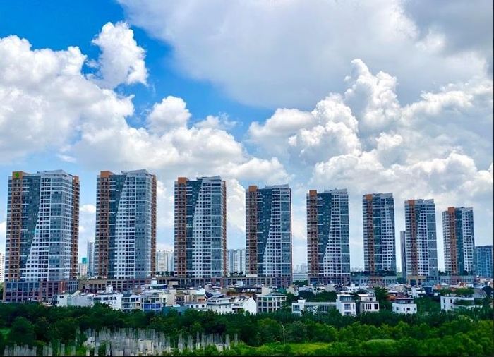 Doanh nghiệp có thể mất nhiều chi phí hơn trong tương lại để giải quyết bài toán đáo hạn hiện nay. Ảnh minh họa: Lê Vũ