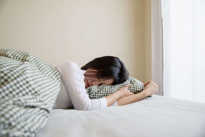  Duy trì cảm xúc trống rỗng có thể dẫn đến cái nhìn tiêu cực về cuộc sống. Ảnh: jcomp/Freepik. 