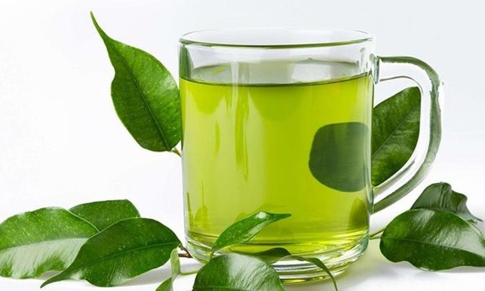 Trà xanh - thức uống hỗ trợ thanh lọc và thải độc gan.