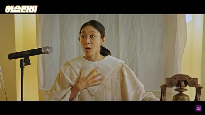 Người tình có ý định đoạt quyền từ tay Ok Joo Man