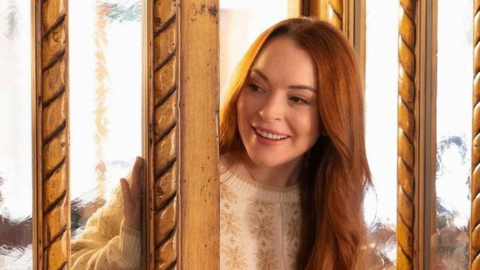 Lindsay Lohan trong phim "Falling for Christmas"