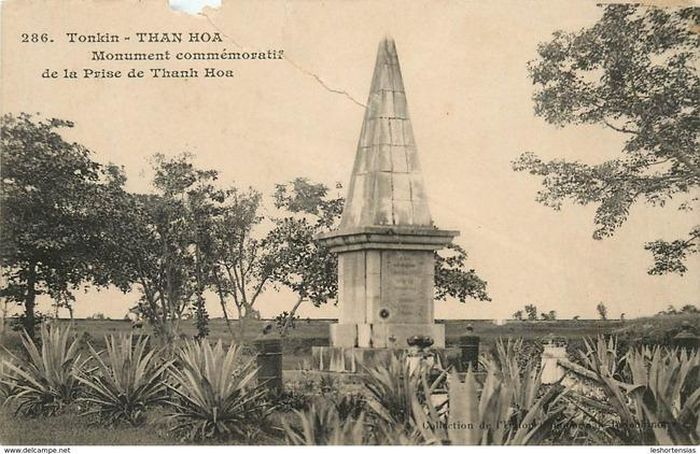 Tượng đài ở Thanh Hóa