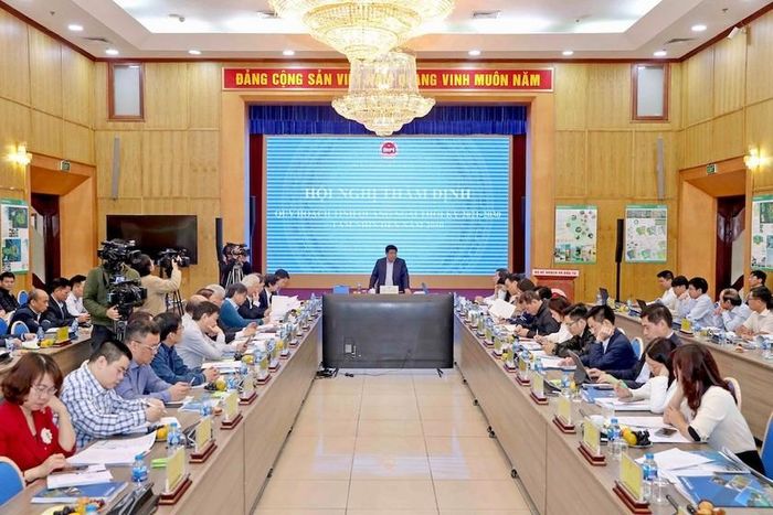 Bộ trưởng Bộ Kế hoạch và Đầu tư Nguyễn Chí Dũng chủ trì Hội nghị.