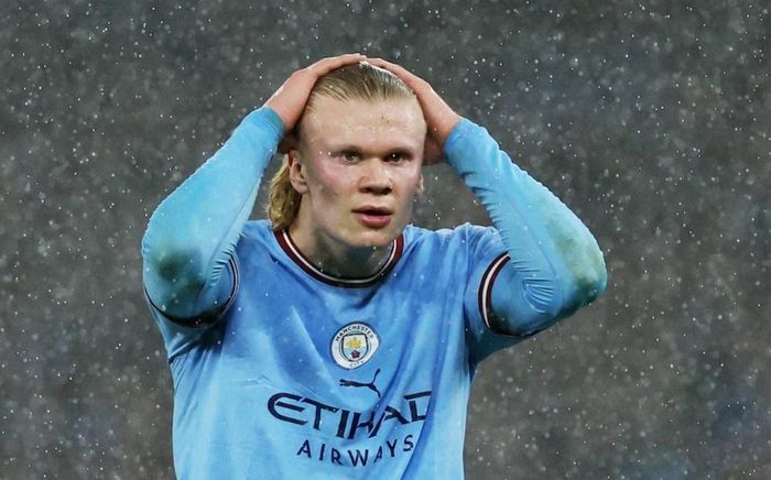 Haaland gặp chấn thương háng trong chiến thắng 6-0 của Man City trước Burnley ở FA Cup hôm 19/3.