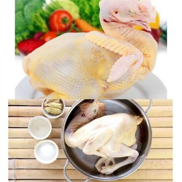 Nếu luộc gà trong chiếc nồi quá nhỏ sẽ khó lật gà và dễ làm da gà bị nứt, thịt không chín đều.