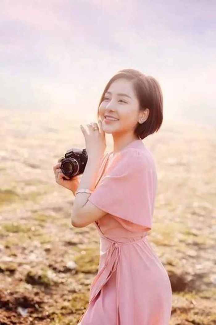 Trở lại với Trâm Anh, sau biến cố lộ clip nóng, cô nàng hiện tại đang ngày một sống tốt hơn. Cô luôn cố gắng cải thiện bản thân bằng cách học hỏi, trau dồi những cái đang thiếu sót.