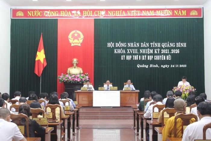 Kỳ họp chuyên đề HĐND tỉnh Quảng Bình. (Ảnh: B.T).