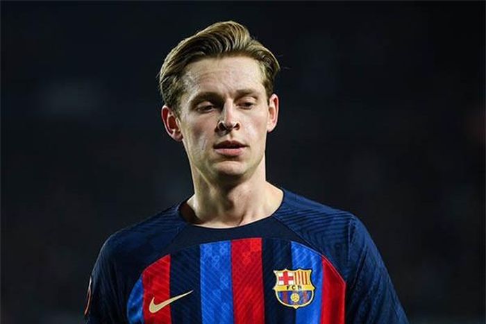 De Jong là cầu thủ mới nhất của Barca dính chấn thương